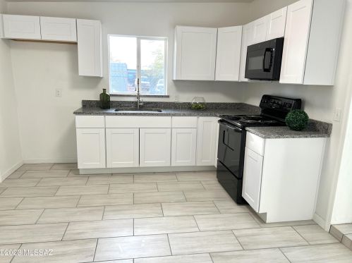 427 29th St, Tucson AZ  85713-2948 exterior