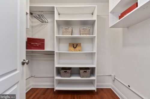 17028 Amity Dr, Rockville MD 20855-2578 exterior