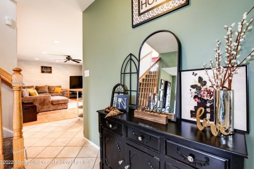 200 Kentucky Way, East Freehold NJ 07728-4656 exterior