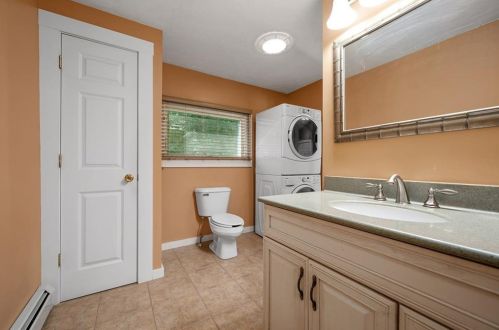 195 Congress St, Woonsocket RI  02895-4859 exterior