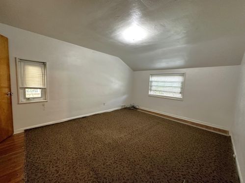 327 Elias Dr, Pittsburgh PA 15235-1710 exterior