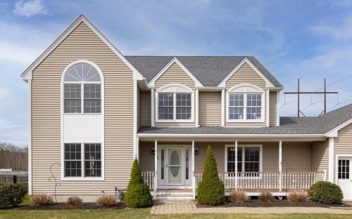 55 Danielle Ln, Dover, NH 03820-4490