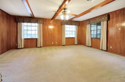 1301 Carolyn Ct, Humble TX 77338-8117 exterior