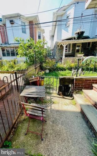 2502 18 St, Philadelphia PA 19132-3812 exterior