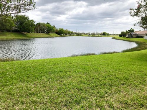 10078 Chadwick Dr, Fort Pierce, FL 34987-2418