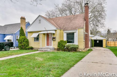 1718 Fremont Ave, Grand Rapids MI 49504-2839 exterior