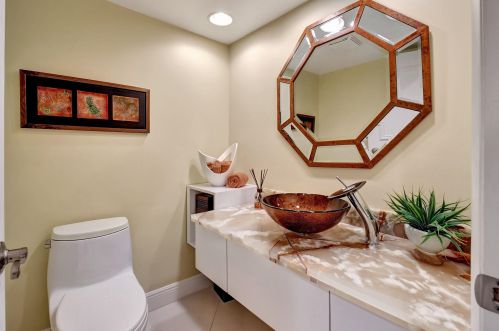 13 Gln Dr, Boynton Beach FL 33436-6207 exterior