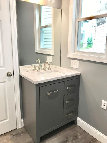 52 Laurel St, Concord NH  03301-3651 exterior