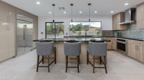 9919 47th Pl, Phoenix AZ  85028-4242 exterior