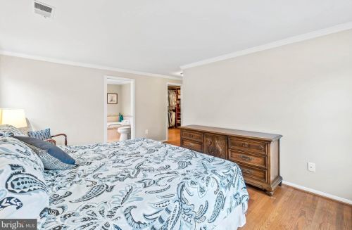 1901 Fallsmead Way, Rockville MD 20854-2640 exterior