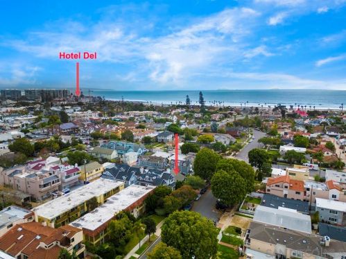 961 E Ave, San Diego, CA 92118-2507