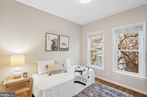 1634 Monroe St, Washington DC 20010-1803 exterior