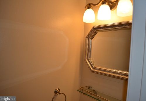 8902 16th St, Silver Spring MD 20910-2231 exterior