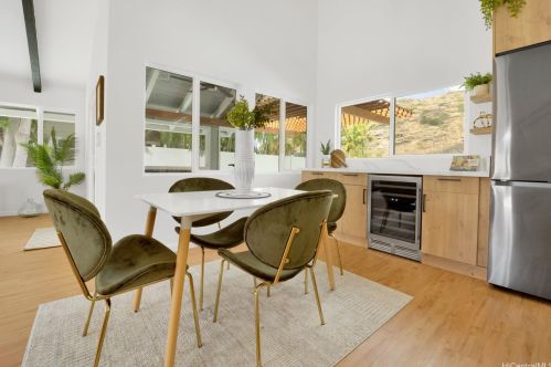 6847 Niumalu Loop, Honolulu HI 96825-1642 exterior