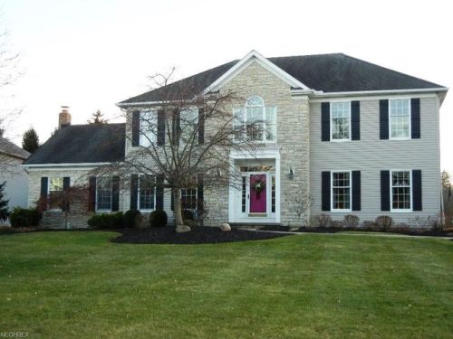 6990 Crystal Crk Dr, Cleveland OH  44133-1069 exterior