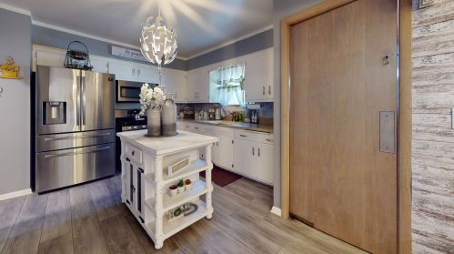 7824 Verona Ct, Milwaukee WI  53219-3860 exterior