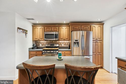 326 Jackson St, Philadelphia PA 19145-3617 exterior