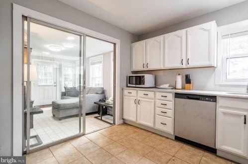 11 Warwick Way, Southampton NJ  08088-1143 exterior