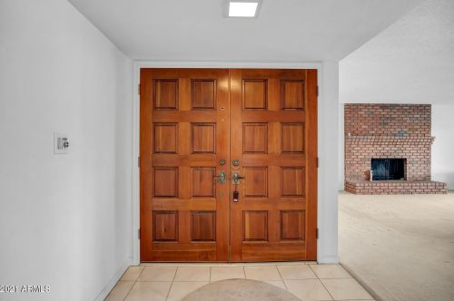 14223 2 Ave, Phoenix AZ 85023-6460 exterior