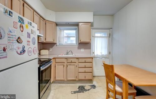 1835 Carlisle St, Philadelphia PA 19145-2306 exterior