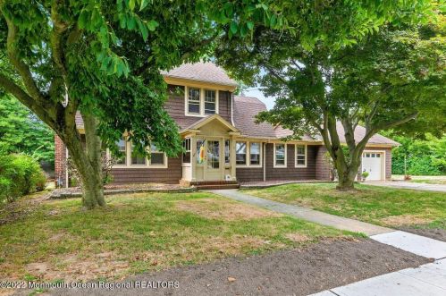 11 Sherman Ave, West Long Branch, NJ 07764-1525