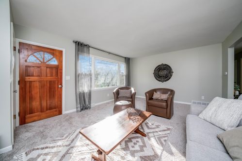 133 Espanola Ave, Kalamazoo MI  49004-1101 exterior