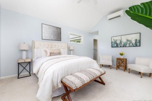 15 Indian Hl Rd, Farmington CT 06032-2816 exterior