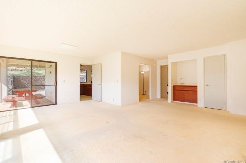 2146 Halakau St, Honolulu HI 96821-2631 exterior