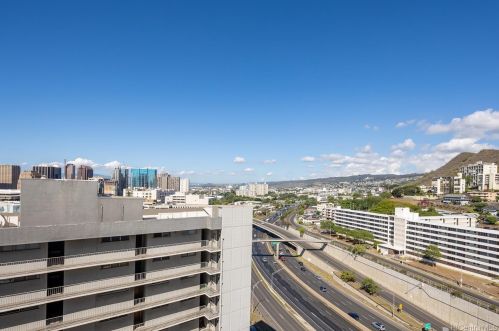 775 Kinalau Pl, Honolulu HI  96813-2612 exterior