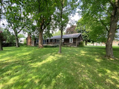 6618 Amberly St, Kalamazoo, MI 49024-3105