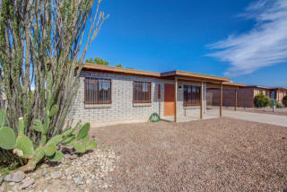 1931 Minorka St, Tucson, AZ 85706-2630
