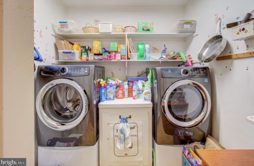 10 Clearview Ave, Trenton NJ 08619-1217 exterior