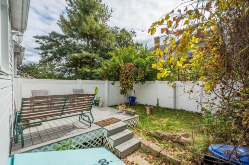 2408 Patterson St, Pittsburgh PA 15203-2723 exterior