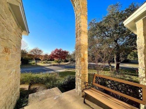 9609 Billingham Trl, Austin TX  78717-5515 exterior