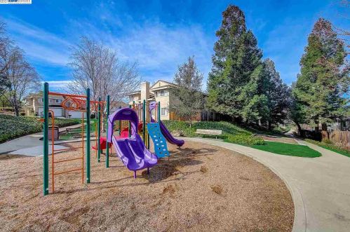 1036 Pinehurst Ct, Concord CA 94521-4532 exterior