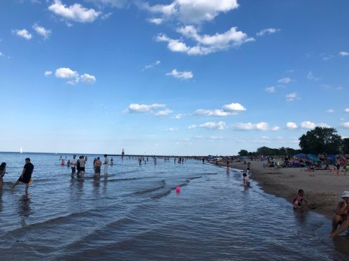 5757 Sheridan Rd, Chicago IL  60660-4735 exterior