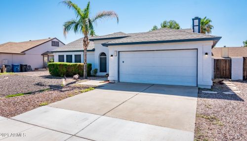 621 Los Feliz Dr, Chandler AZ  85226-4930 exterior