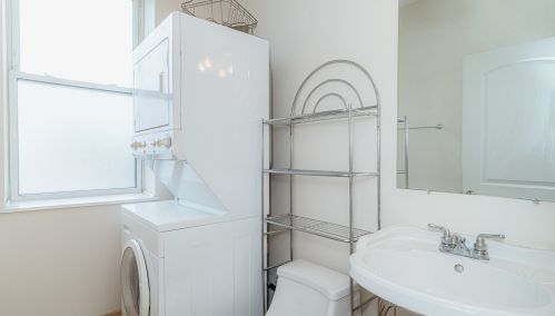 3604 George St, Chicago IL  60618-7350 exterior