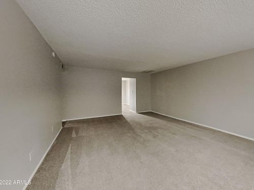 13215 42nd St, Phoenix AZ  85032-6716 exterior