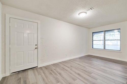 1224 Oak Dr, Denison TX  75020-1227 exterior