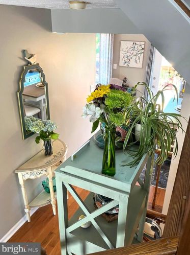 8124 Brightridge Ct, Ellicott MD 21043-6988 exterior