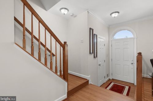 7913 Brightmeadow Ct, Ellicott, MD 21043-6990