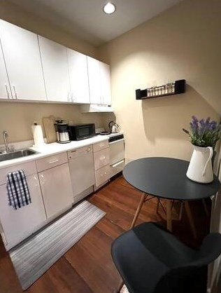 37 Russell St, Boston MA 02114-3910 exterior