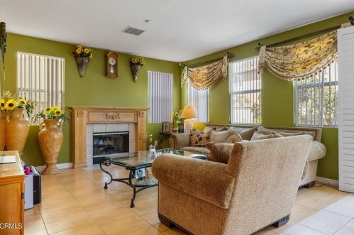 637 Morado Pl, Oxnard CA 93030 exterior