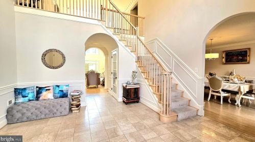 17815 Fraley Farm Rd, Rockville MD 20855-1664 exterior