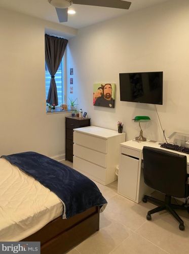 2623 Catharine St, Philadelphia PA 19143-2615 exterior