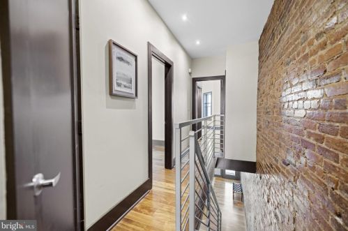 706 4th St, Washington DC  20003-4205 exterior