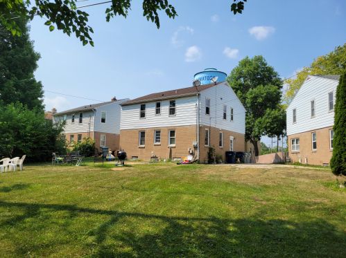 8309 Dana St, Milwaukee WI  53214-1462 exterior