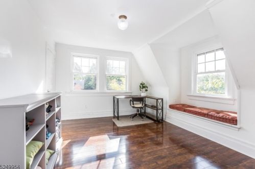 181 Smt Ave, Montclair NJ 07043-1817 exterior