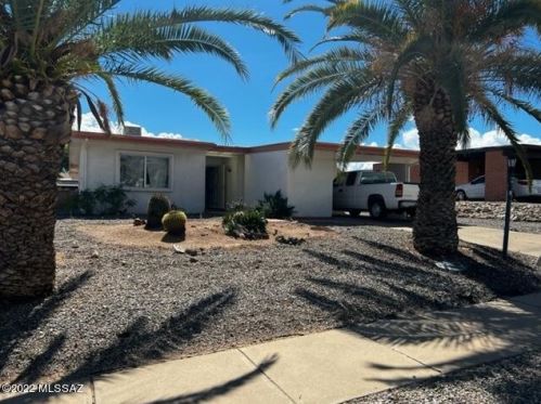 721 Rio San Pedro, Green Valley AZ 85614-3928 exterior